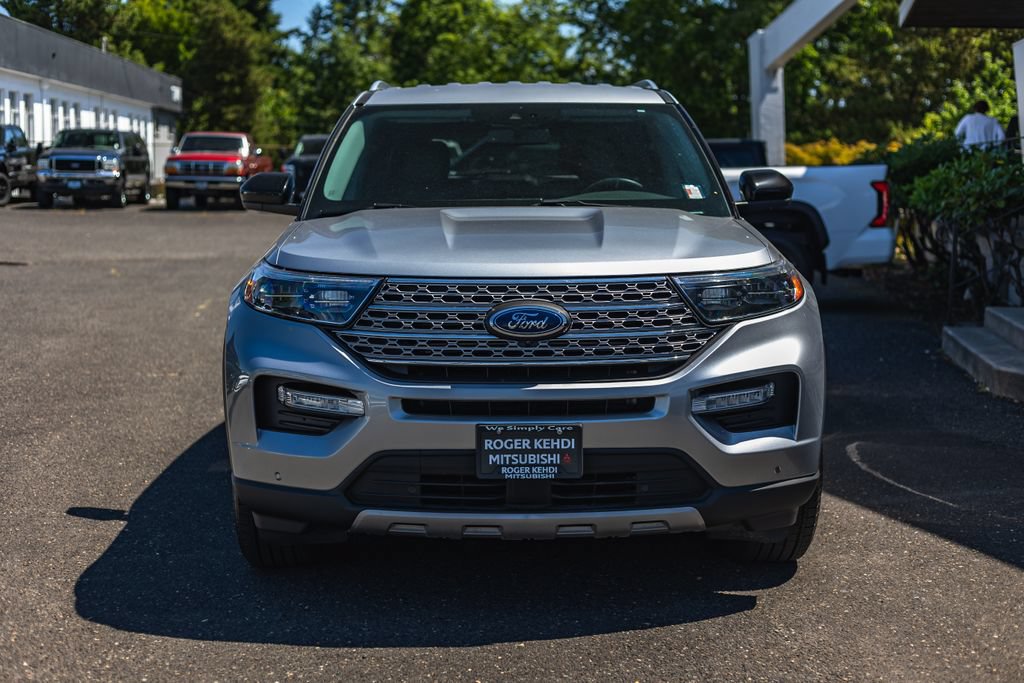 Used 2022 Ford Explorer Limited AWD/4WD image 5