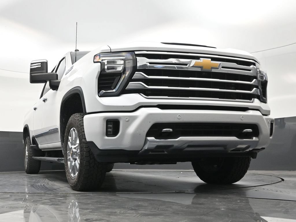 Used 2024 Chevrolet Silverado 3500 High Country w/ High Country Premium Package AWD/4WD image 26