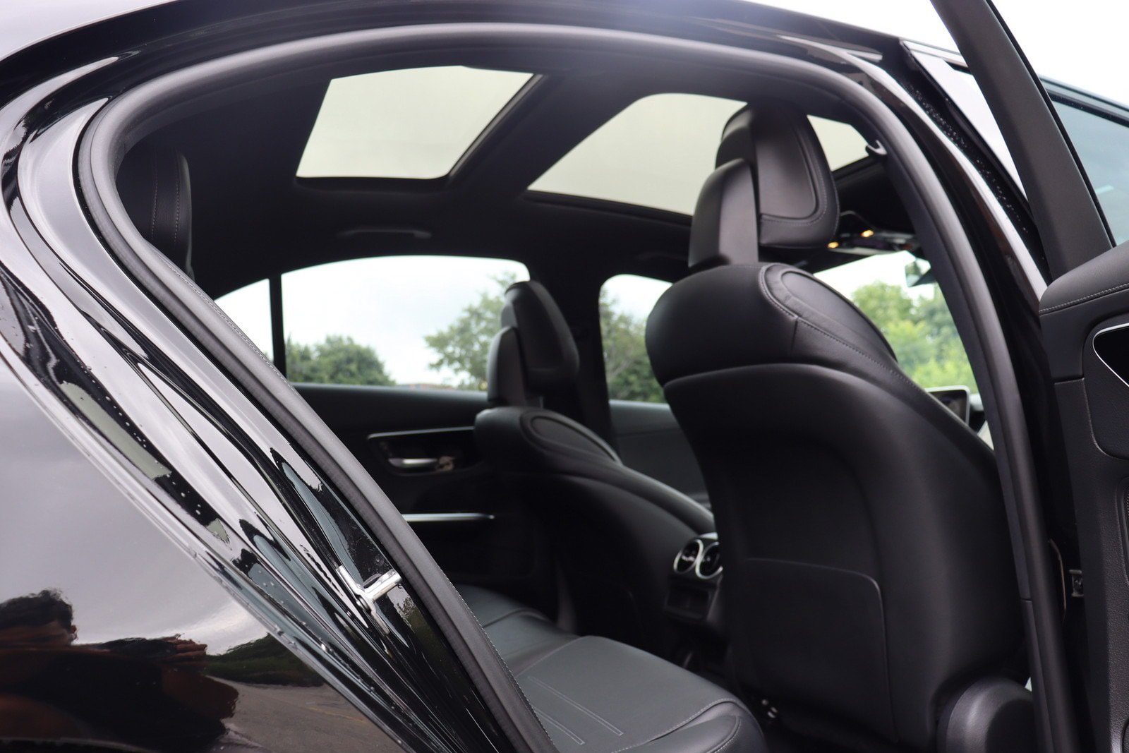 Used 2023 Mercedes-Benz C 43 AMG 4MATIC Sedan image 15