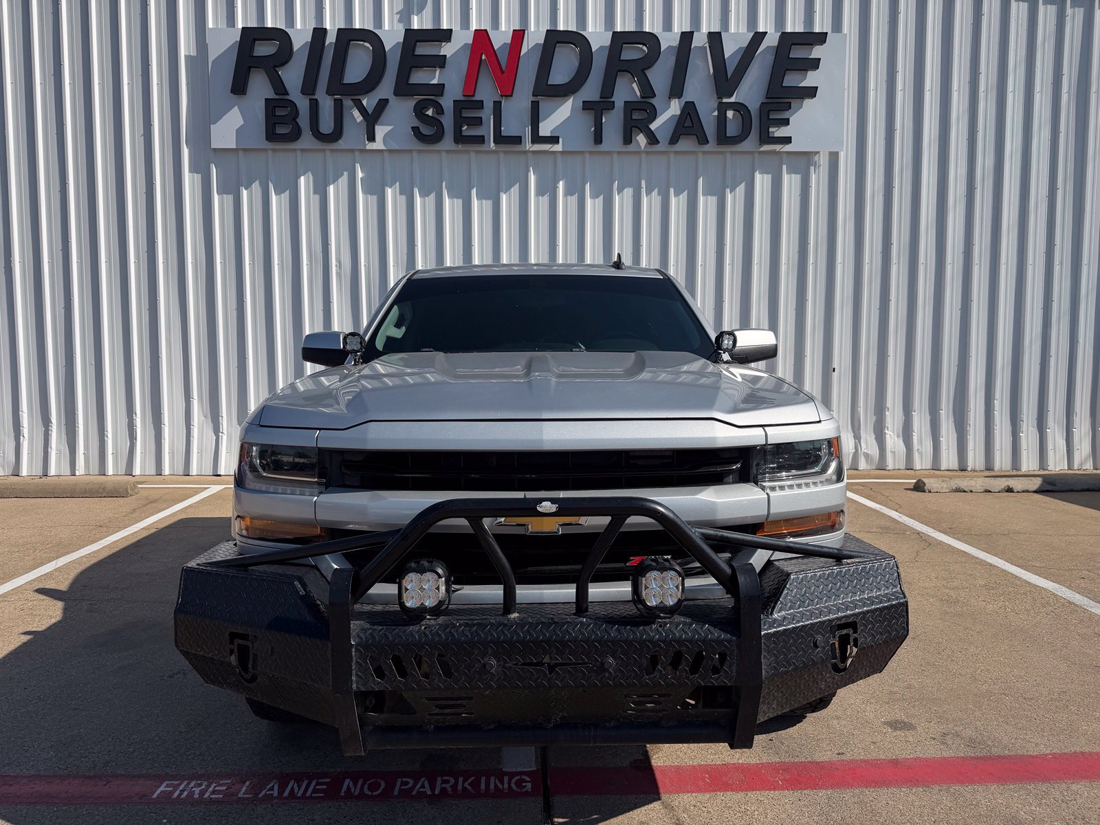 Used 2018 Chevrolet Silverado 1500 LT w/ Texas Edition AWD/4WD image 10