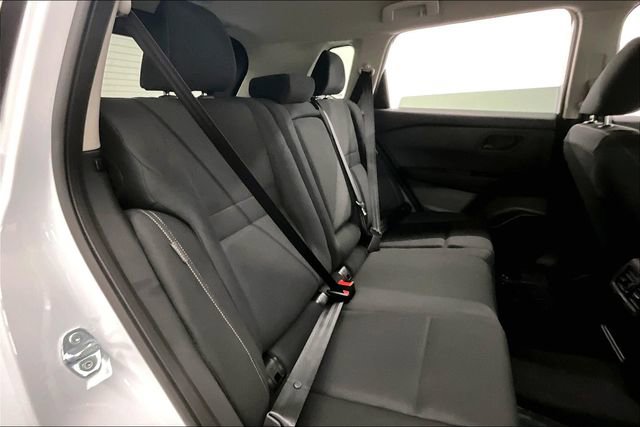 New 2025 Nissan Rogue S image 30