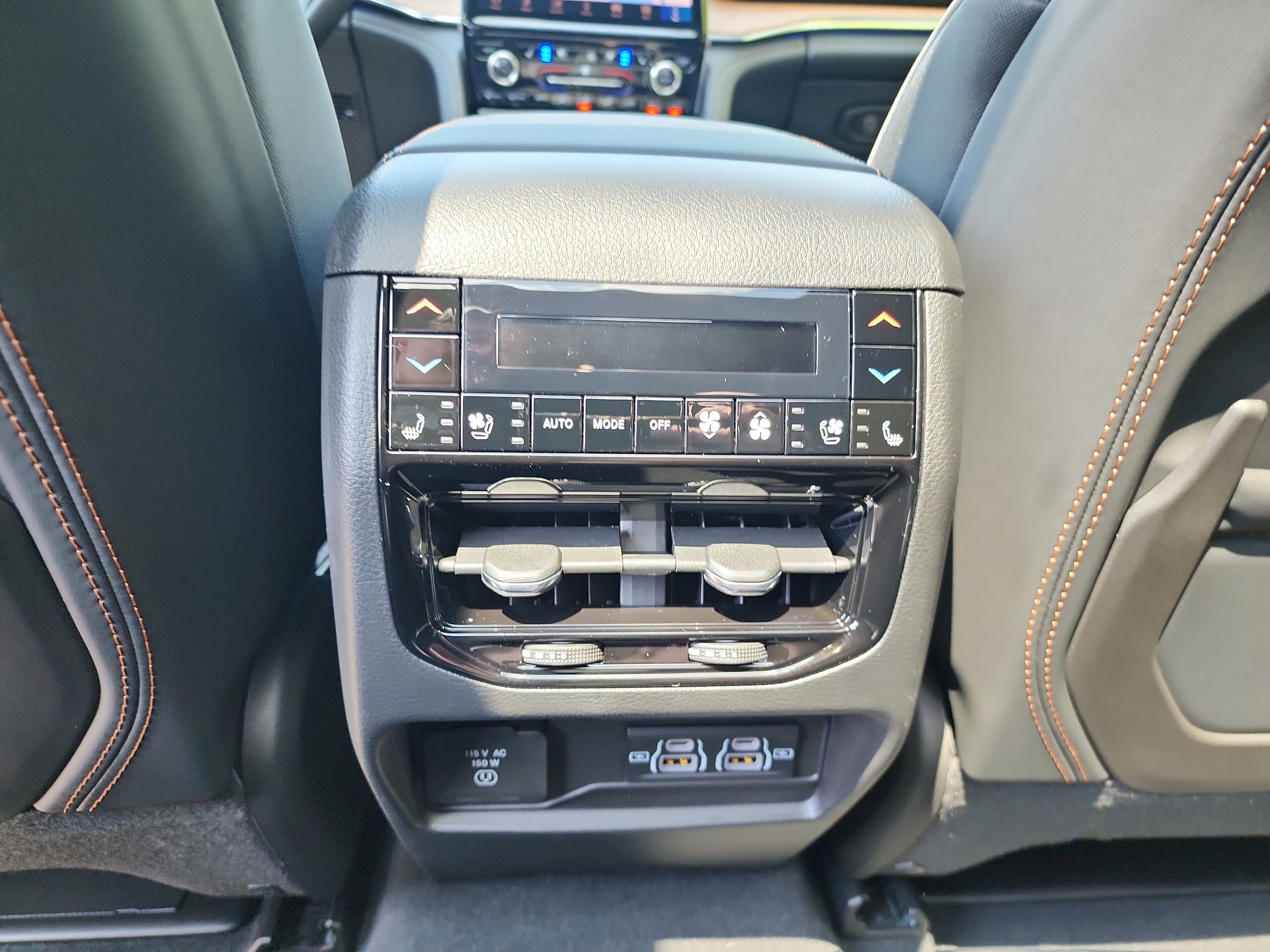 New 2025 Jeep Grand Cherokee Summit image 19