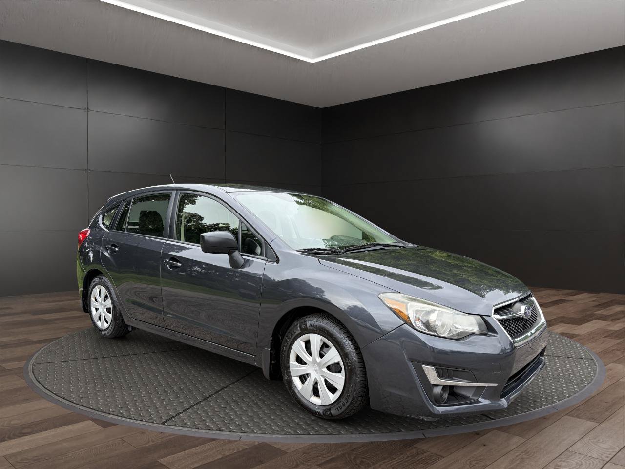 Used 2016 Subaru Impreza 2.0i AWD/4WD image 2