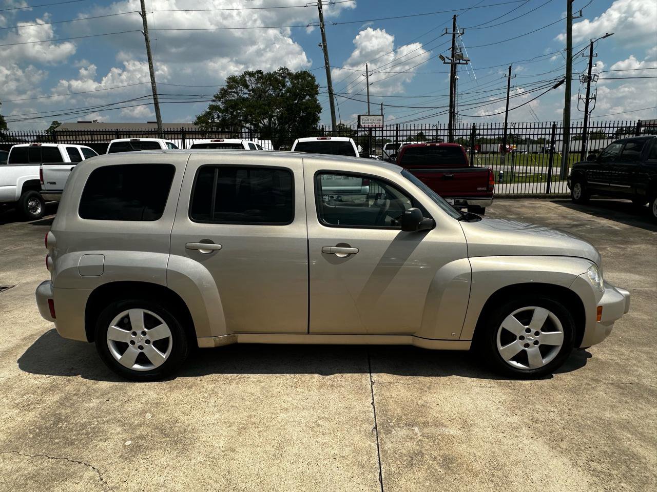 Used 2009 Chevrolet HHR LS image 7