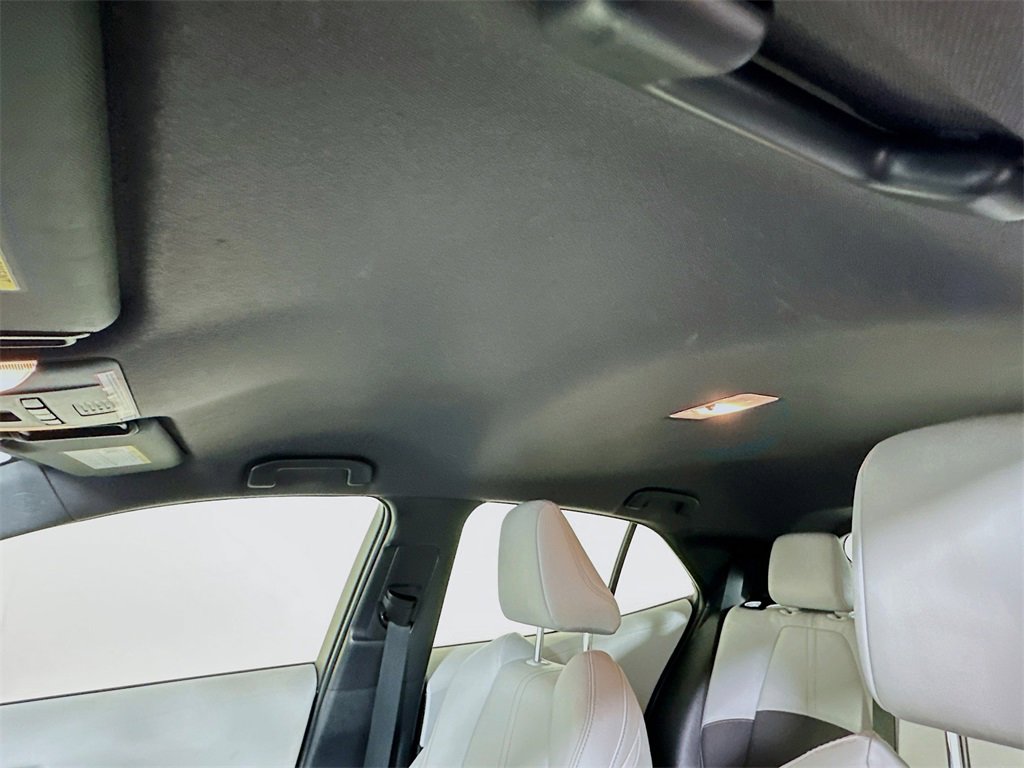 Used 2019 Toyota Corolla XSE image 11