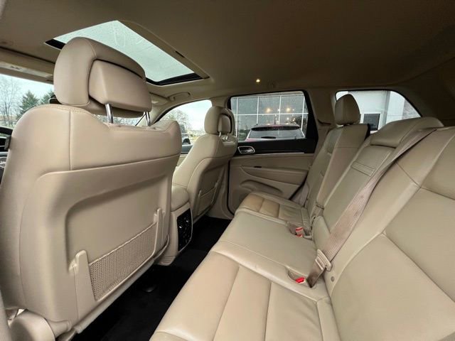 Used 2017 Jeep Grand Cherokee Limited image 19