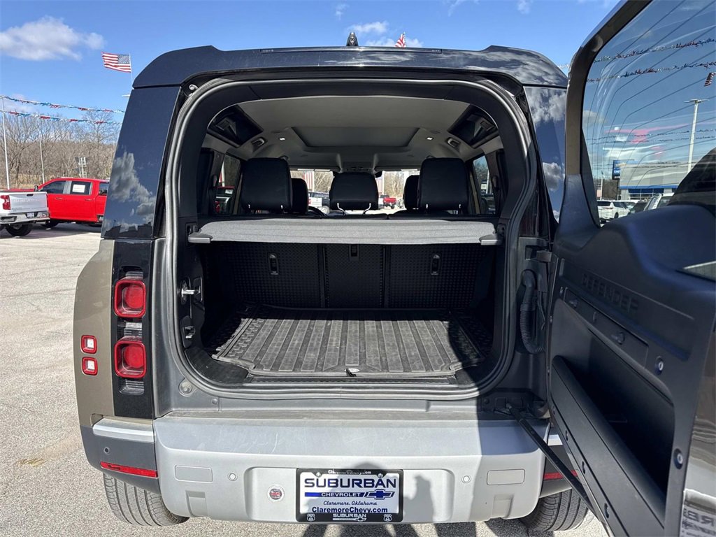 Used 2020 Land Rover Defender 110 SE image 5