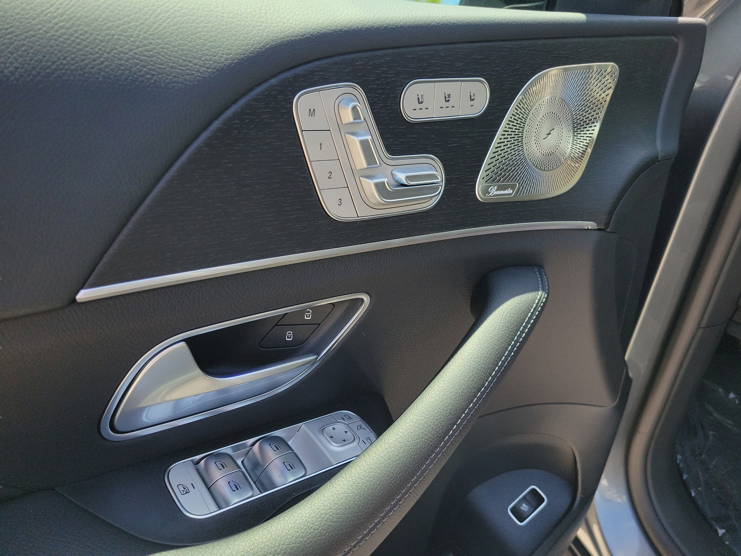 New 2026 Mercedes-Benz GLS 450 4MATIC image 17