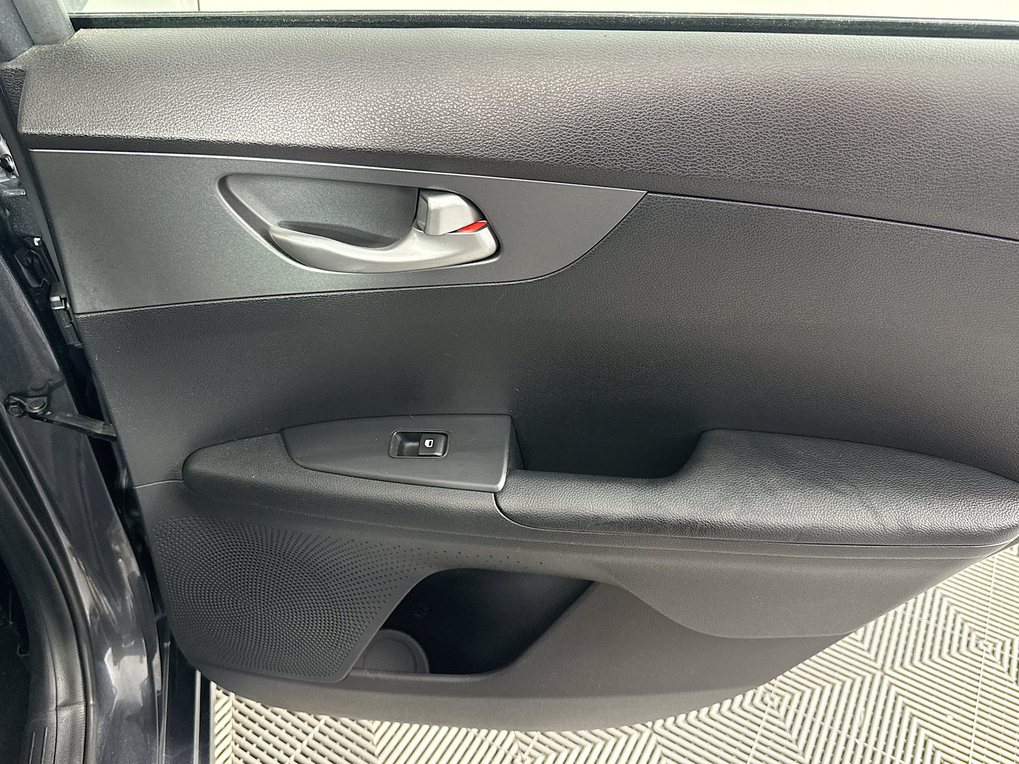 Used 2021 Kia Forte Sedan FWD image 25