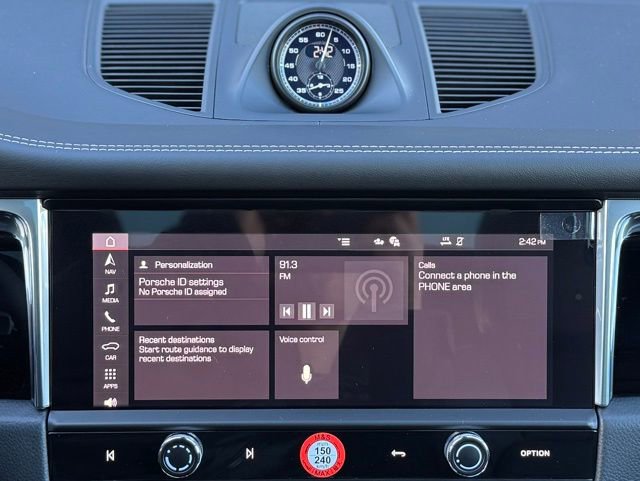 New 2026 Porsche Macan Turbo image 27