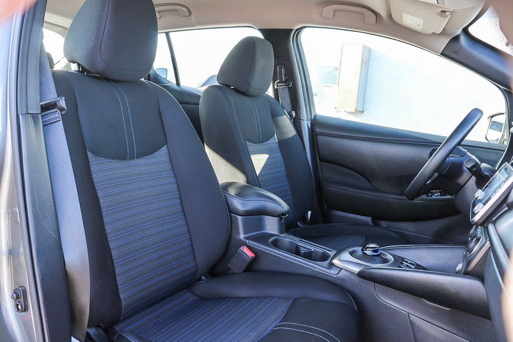 Used 2023 Nissan Leaf S FWD image 17