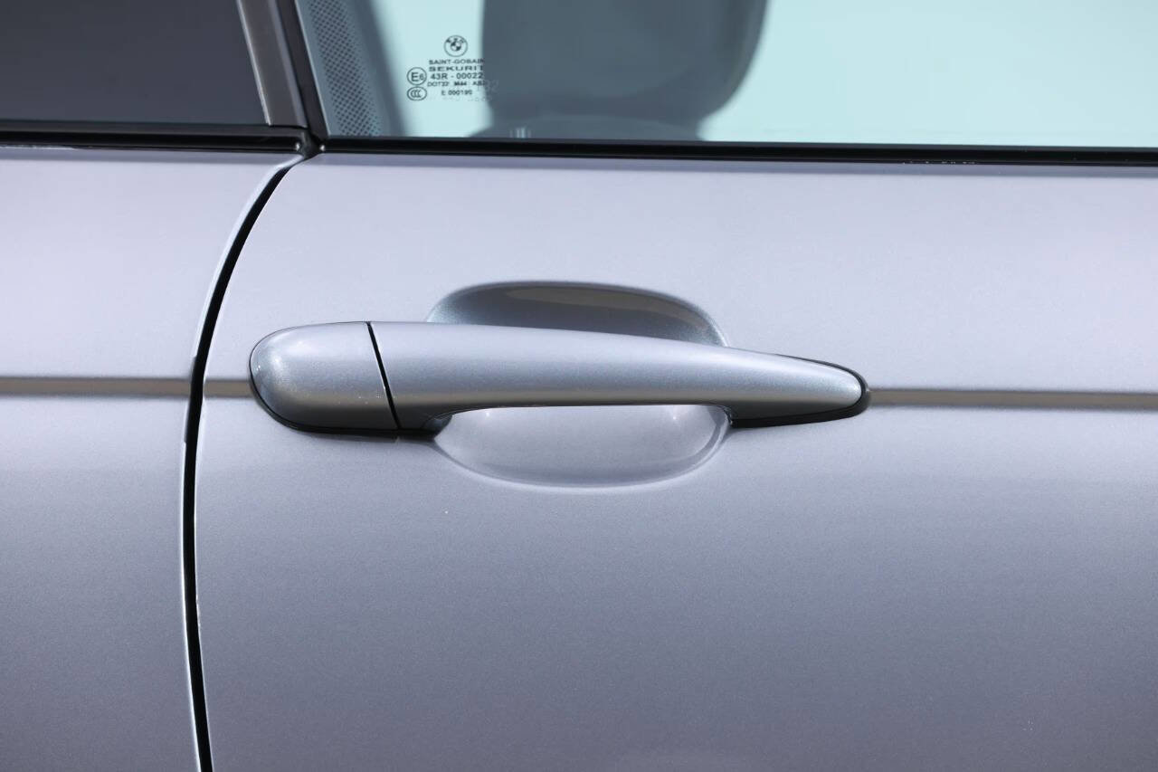 Used 2004 BMW 330Ci Coupe image 40