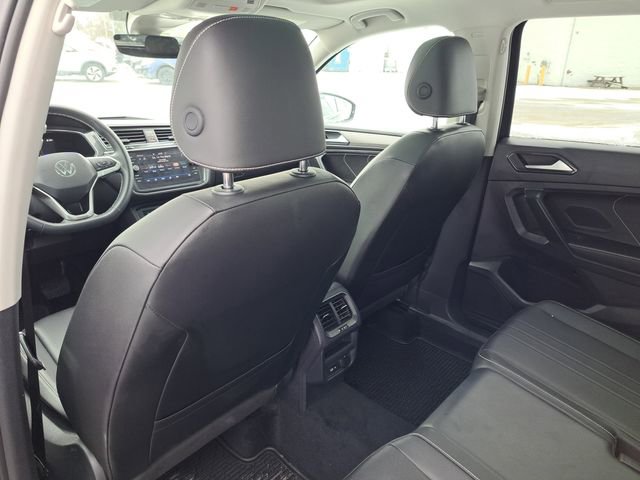 Used 2022 Volkswagen Tiguan SE image 22