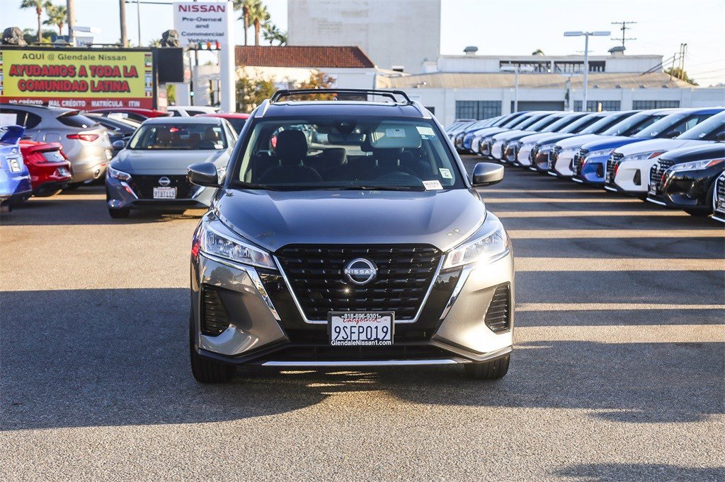 Certified 2024 Nissan Kicks SV w/ Interior Electronics Package image 2