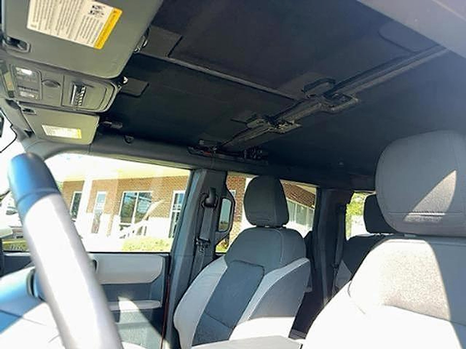 Used 2023 Ford Bronco Wildtrak image 23