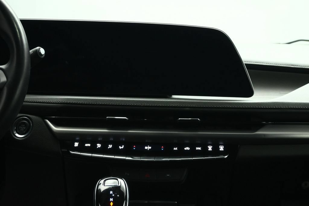 Used 2024 Cadillac XT4 Premium Luxury FWD image 43