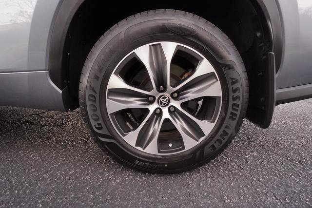 Used 2022 Toyota Highlander XLE image 43