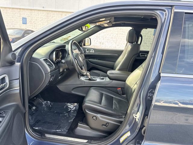 Used 2020 Jeep Grand Cherokee Limited w/ Luxury Group II image 17