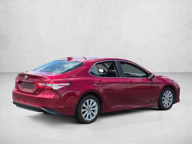 Used 2019 Toyota Camry LE FWD image 5
