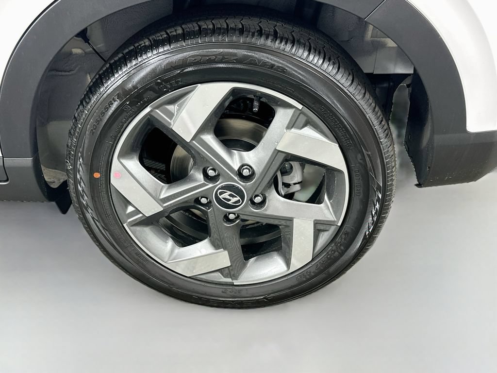 New 2026 Hyundai Venue SEL FWD image 21