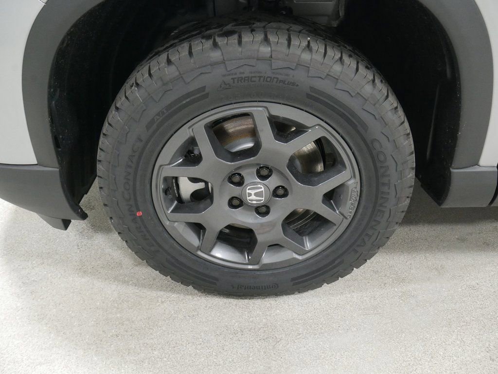 New 2025 Honda Pilot TrailSport image 9