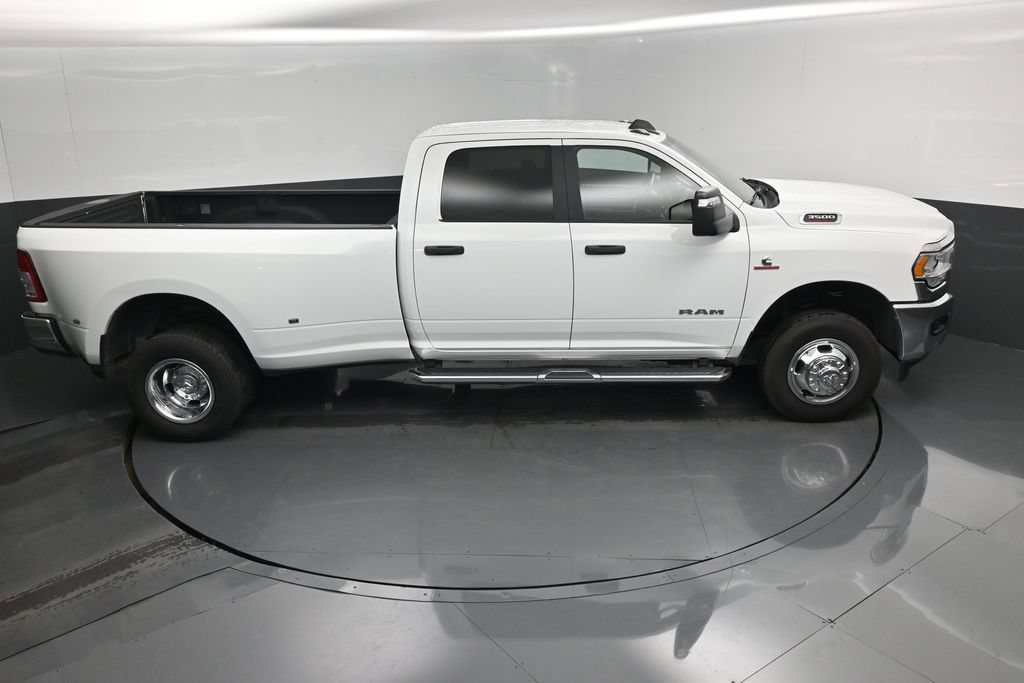 Used 2024 RAM 3500 Big Horn AWD/4WD image 13