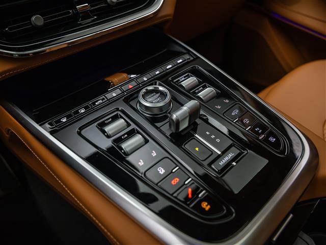 New 2026 Aston Martin DBX 707 image 27