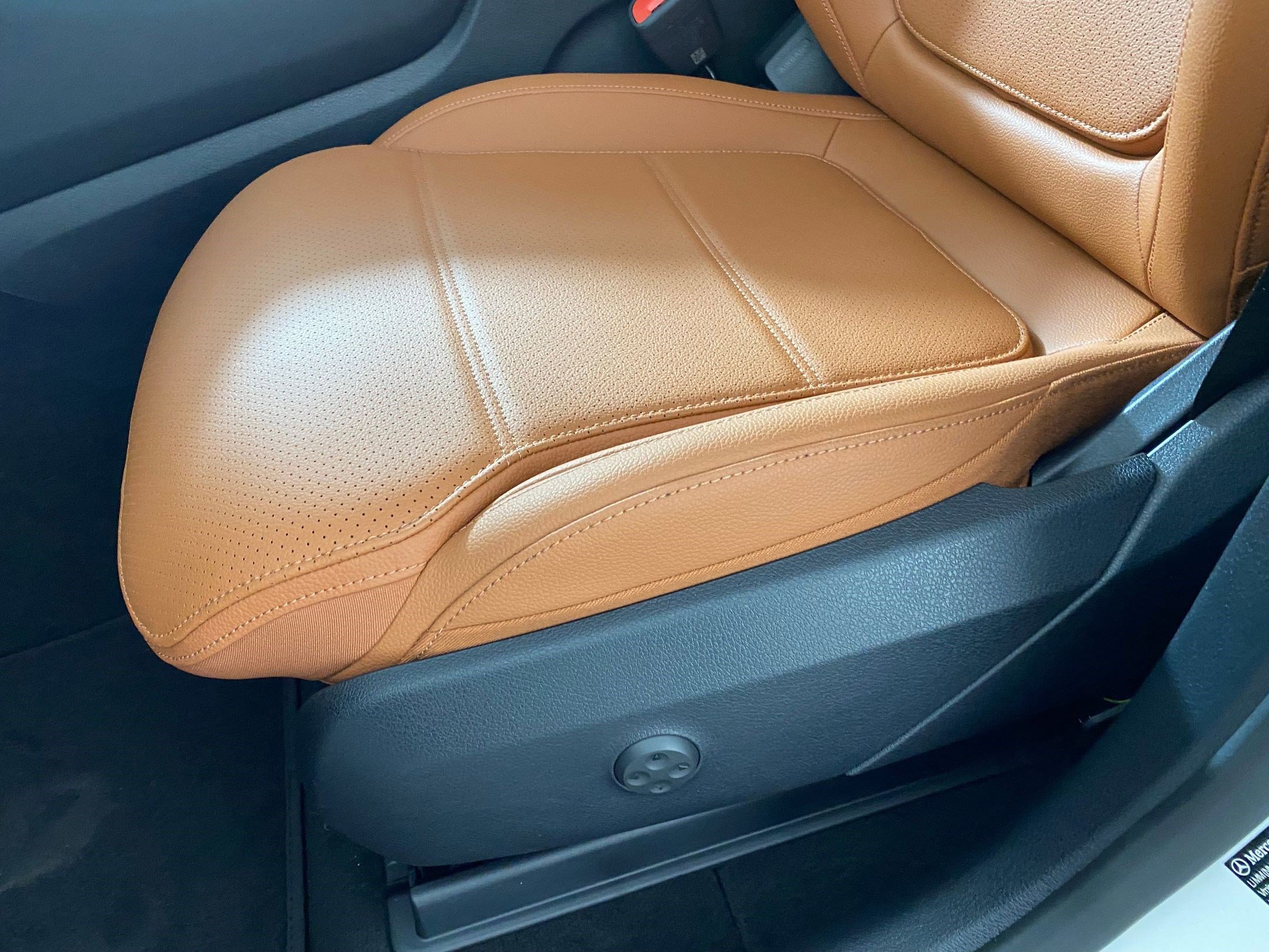 Used 2026 Mercedes-Benz GLC 300 4MATIC image 12