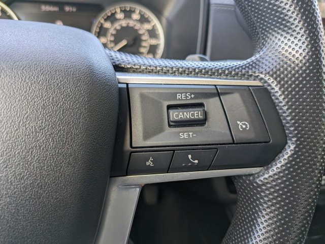 Used 2024 Mitsubishi Outlander ES FWD image 22