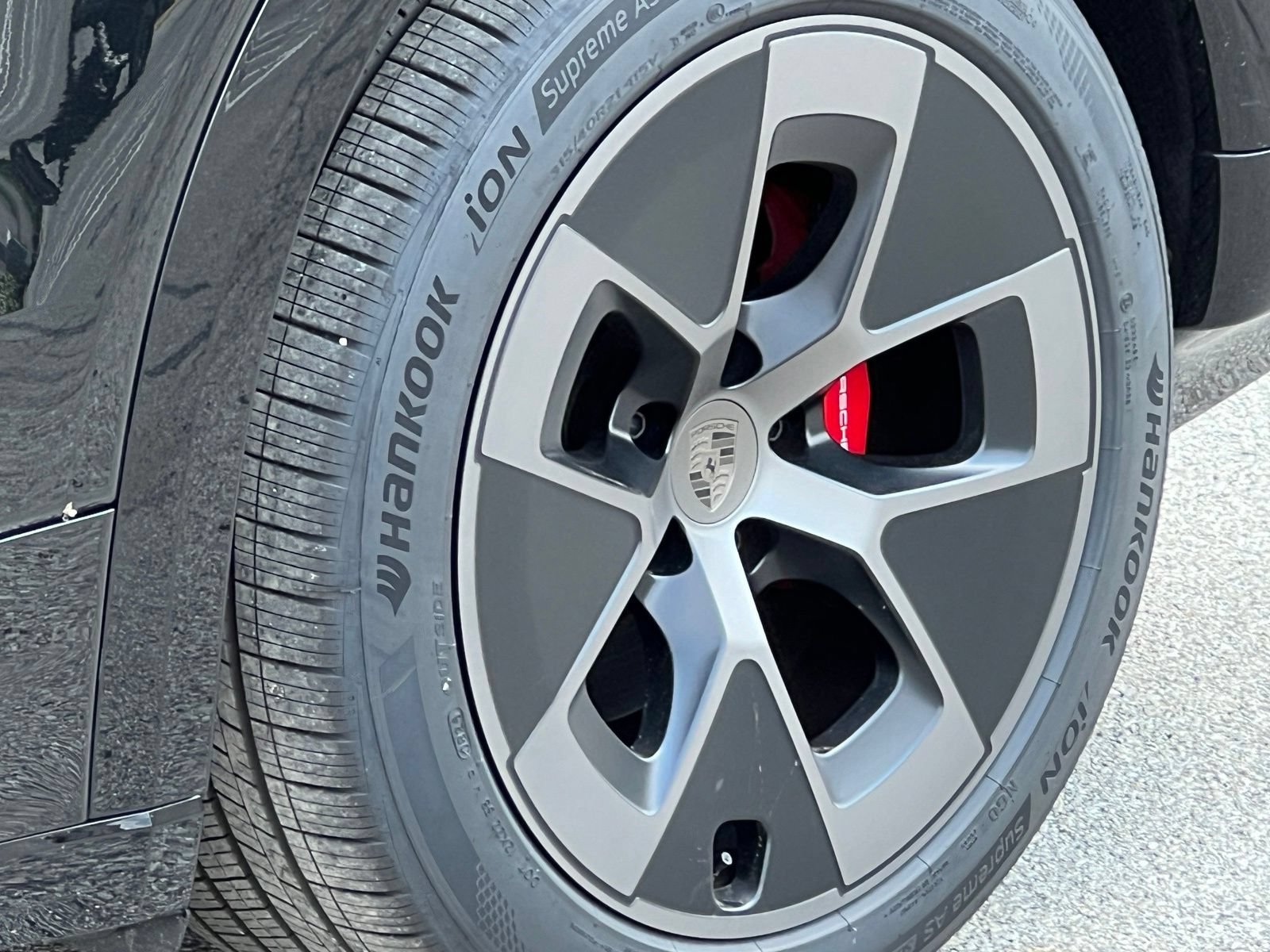 New 2026 Porsche Cayenne Turbo AWD/4WD image 14