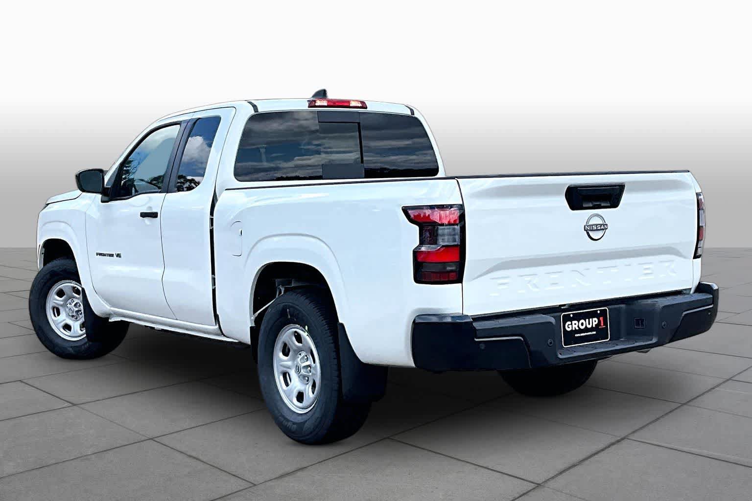 New 2027 Nissan Frontier S RWD image 6