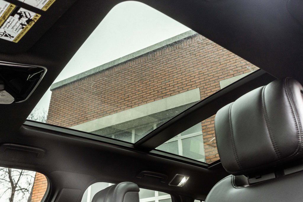 Used 2021 Land Rover Range Rover Sport HSE Dynamic image 12