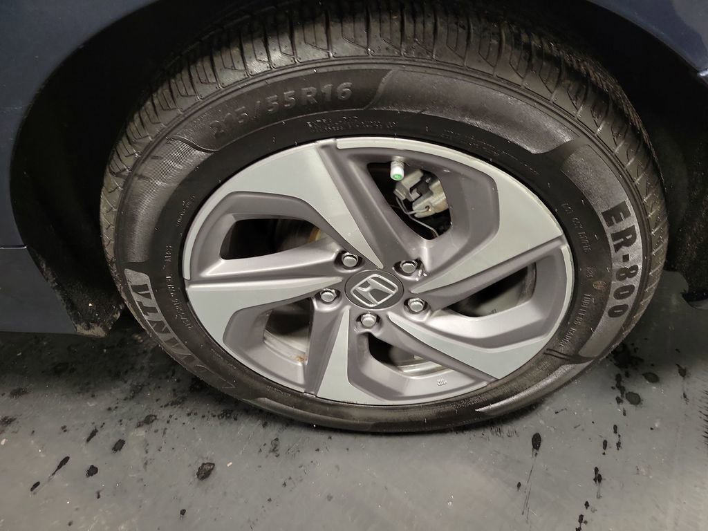 Used 2020 Honda Insight EX image 10