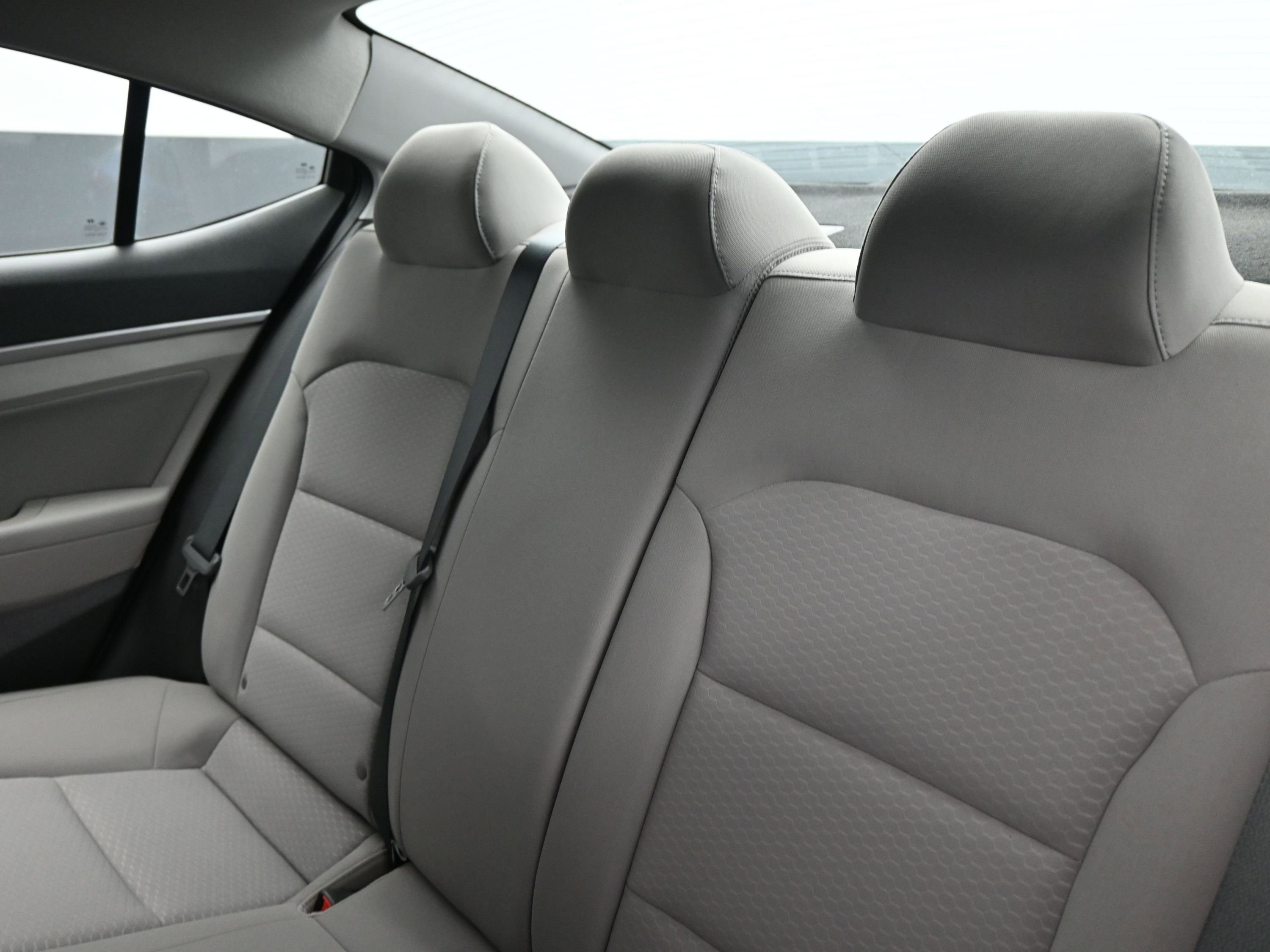 Used 2020 Hyundai Elantra ECO image 18