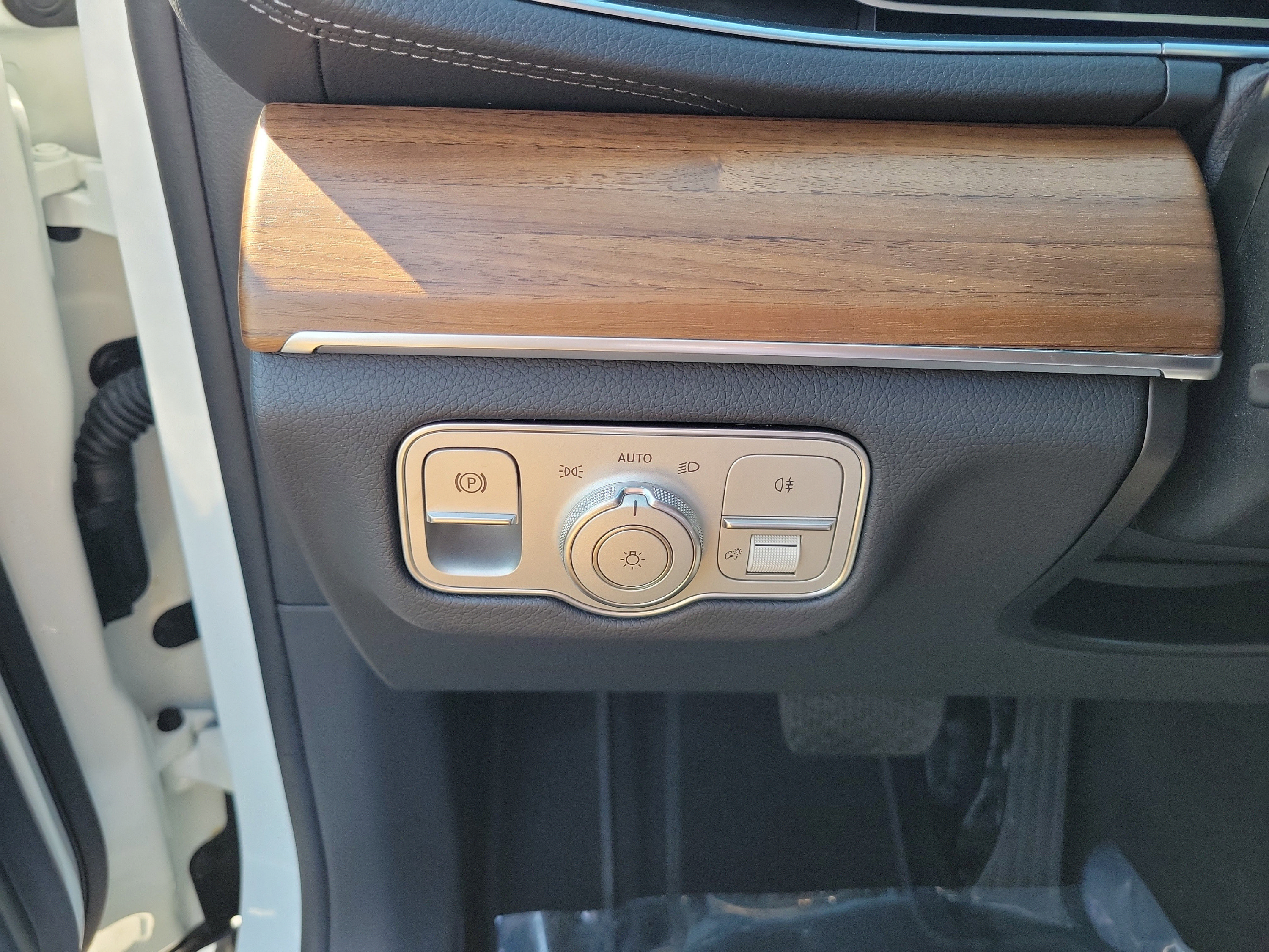 Certified 2026 Mercedes-Benz GLE 350 4MATIC image 28