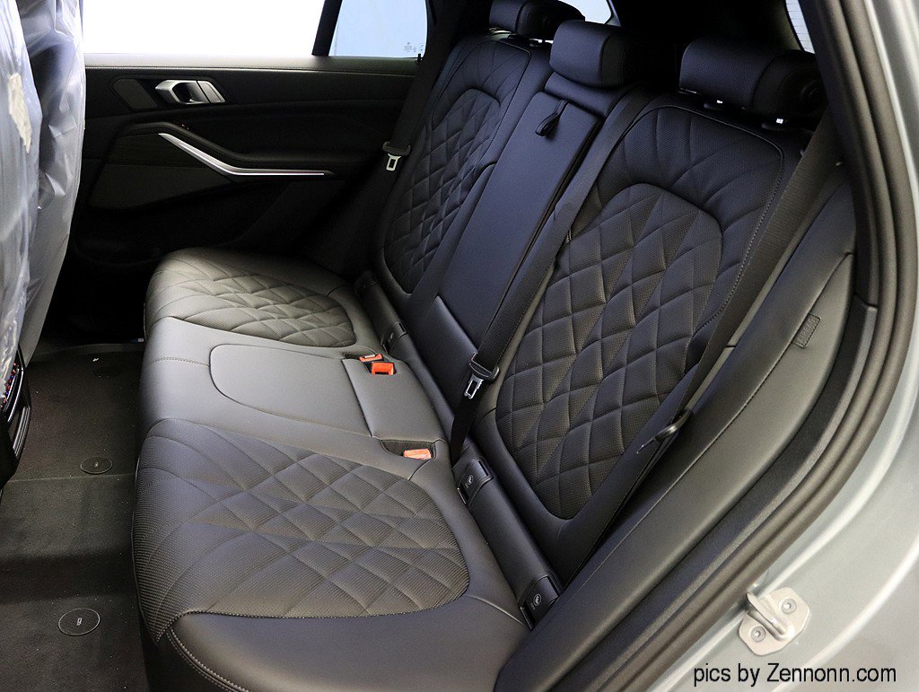 Used 2026 BMW X5 xDrive40i w/ Climate Comfort Package image 18