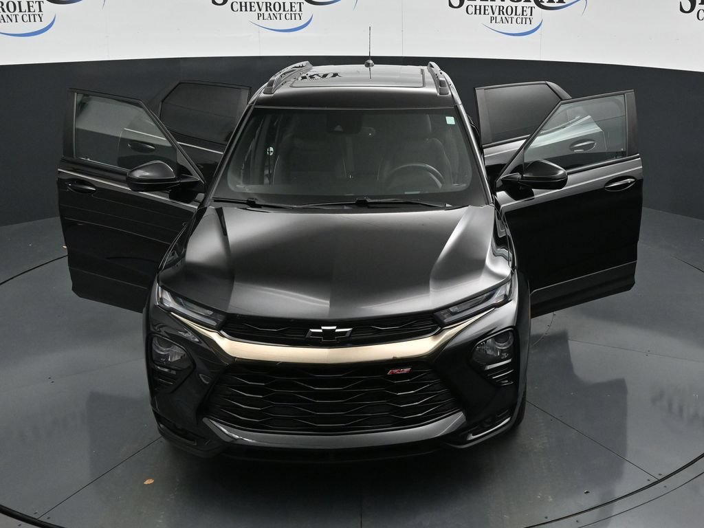 Used 2023 Chevrolet TrailBlazer RS w/ Sun and Liftgate Package FWD image 34