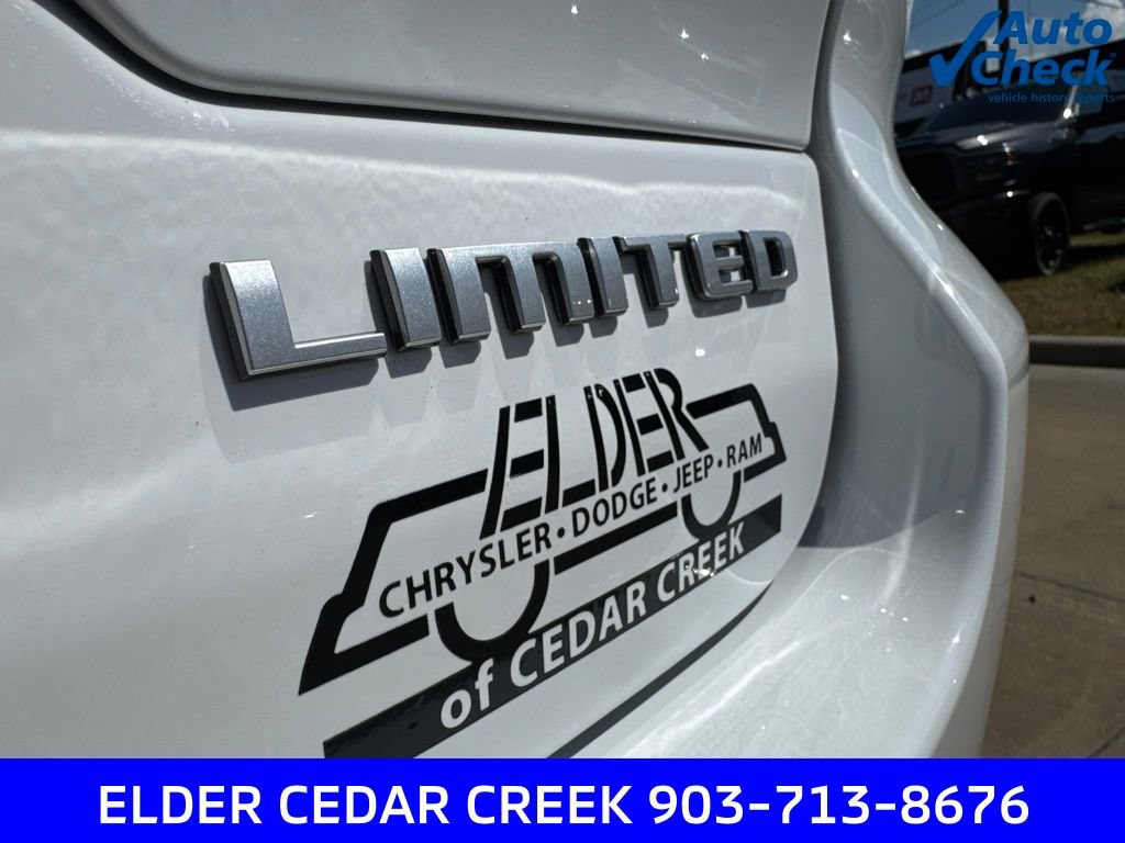 Used 2024 Jeep Grand Cherokee Limited w/ Luxury Tech Group II AWD/4WD image 28