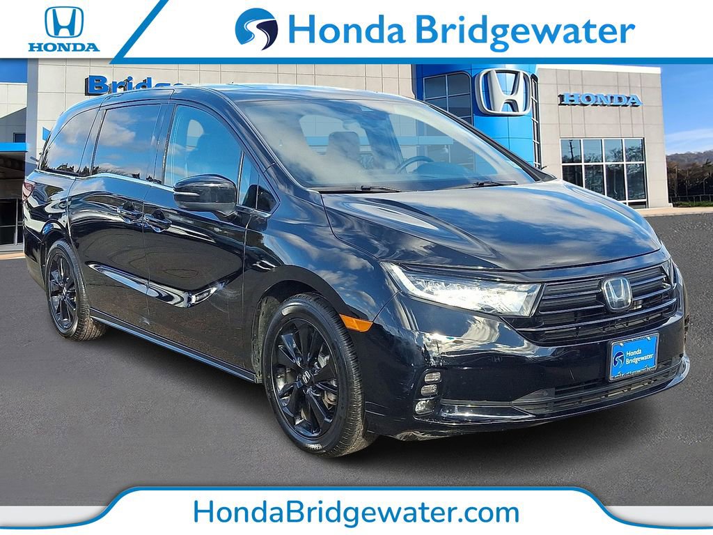 Used 2023 Honda Odyssey Sport image 1
