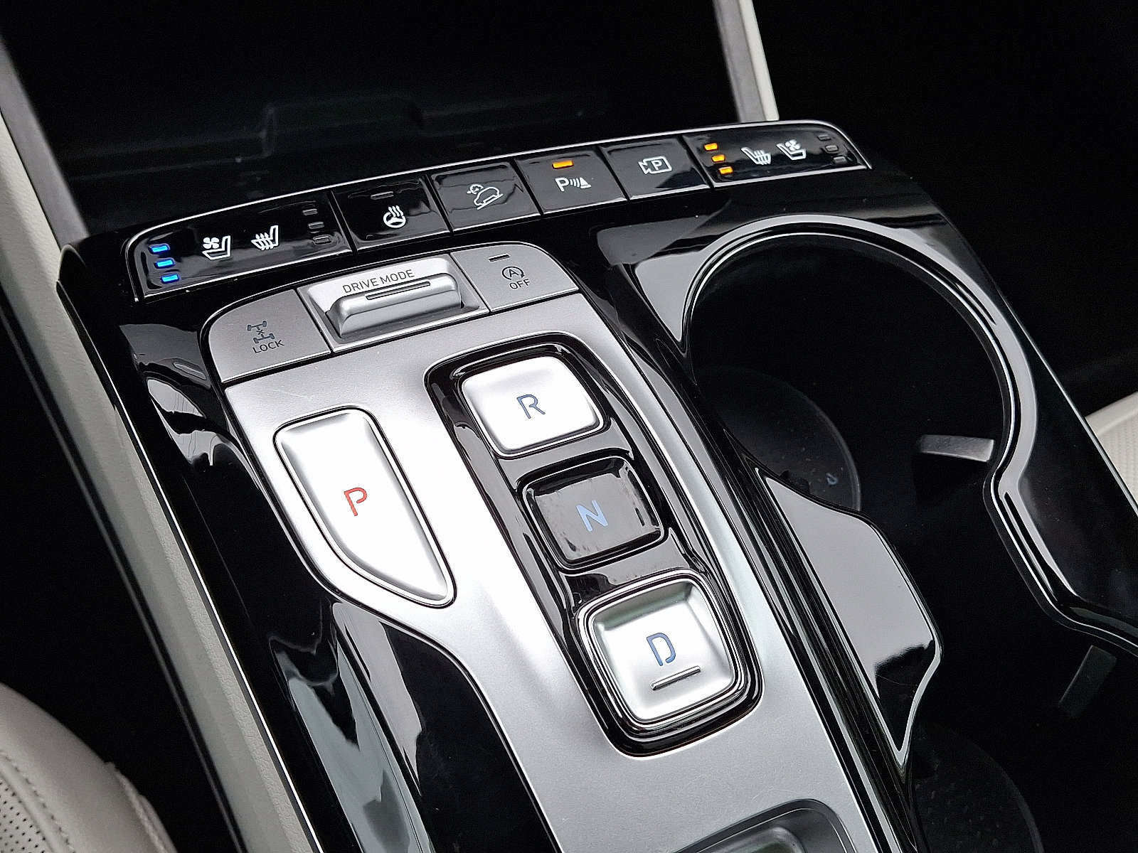 Used 2022 Hyundai Tucson Limited image 13