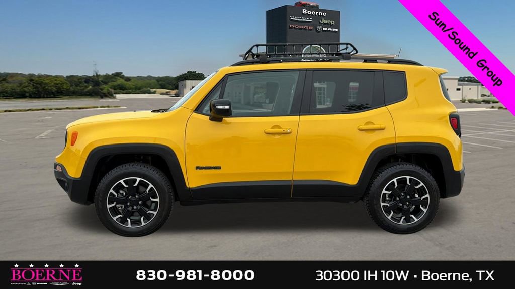 Used 2023 Jeep Renegade Latitude w/ Sun/Sound Group AWD/4WD image 6