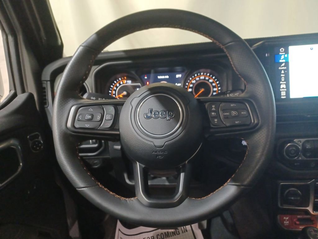 Used 2024 Jeep Gladiator Mojave image 11
