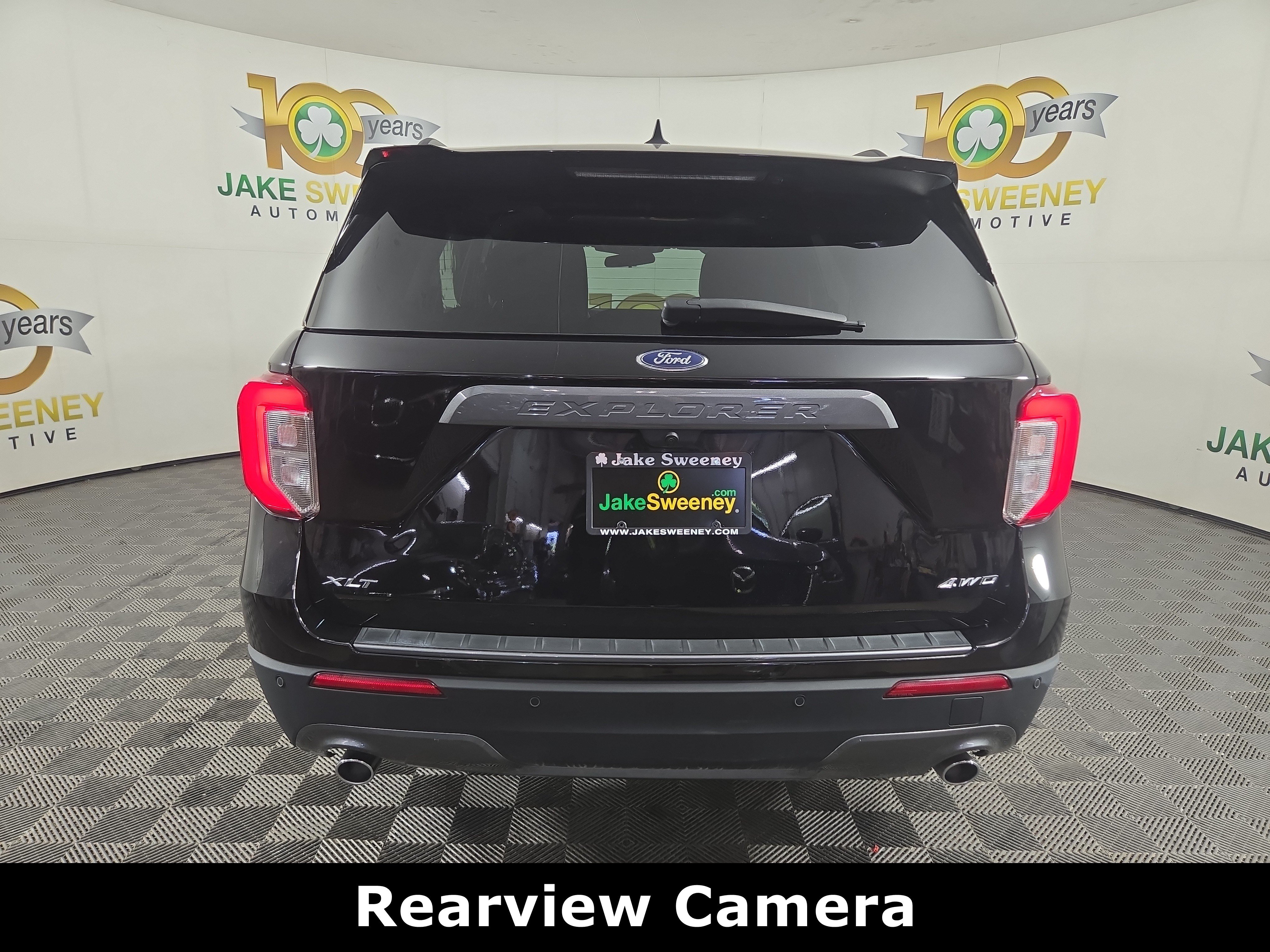 Used 2024 Ford Explorer XLT w/ Equipment Group 202A AWD/4WD image 7