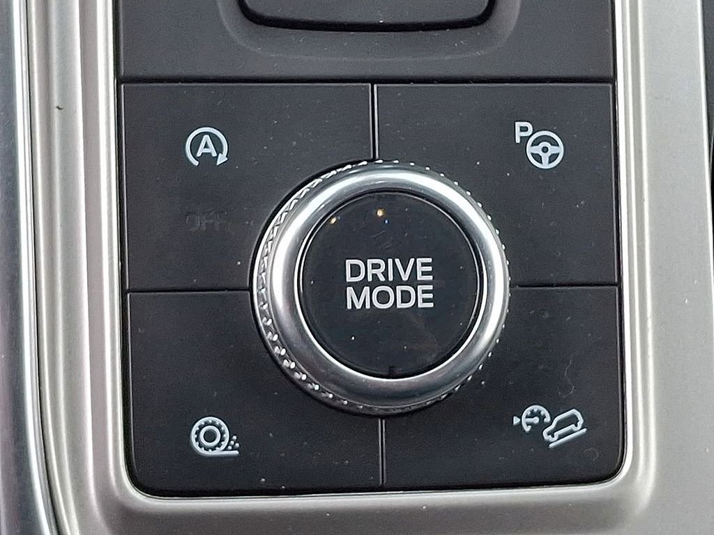 Used 2020 Ford Explorer Platinum w/ Premium Technology Package AWD/4WD image 25