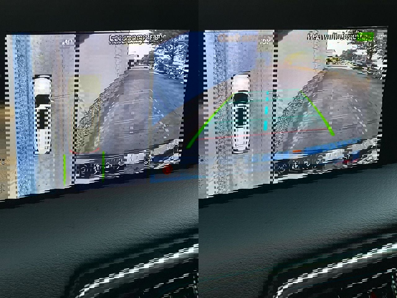 New 2026 Nissan Armada SL image 34