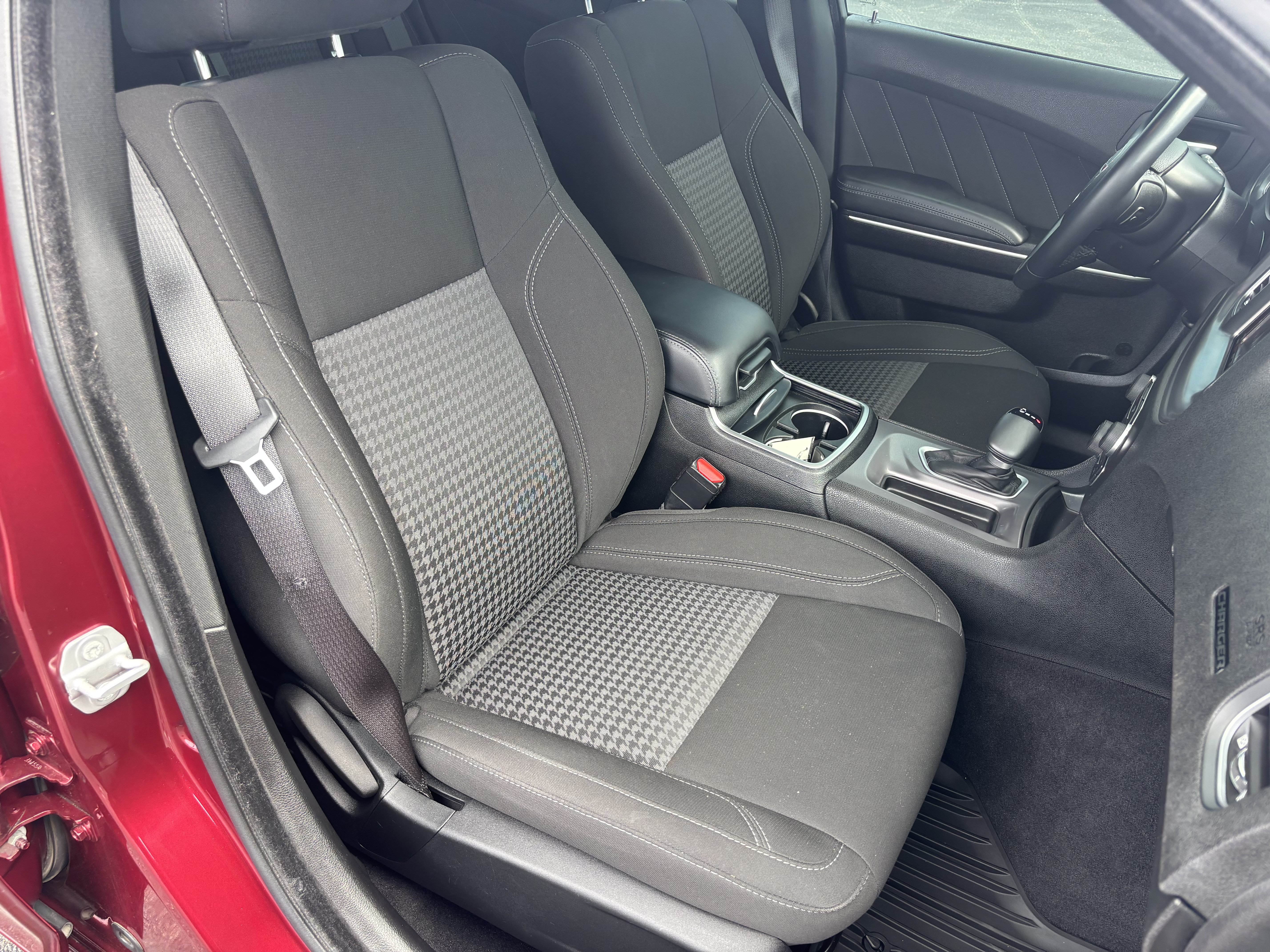 Used 2023 Dodge Charger SXT AWD/4WD image 25