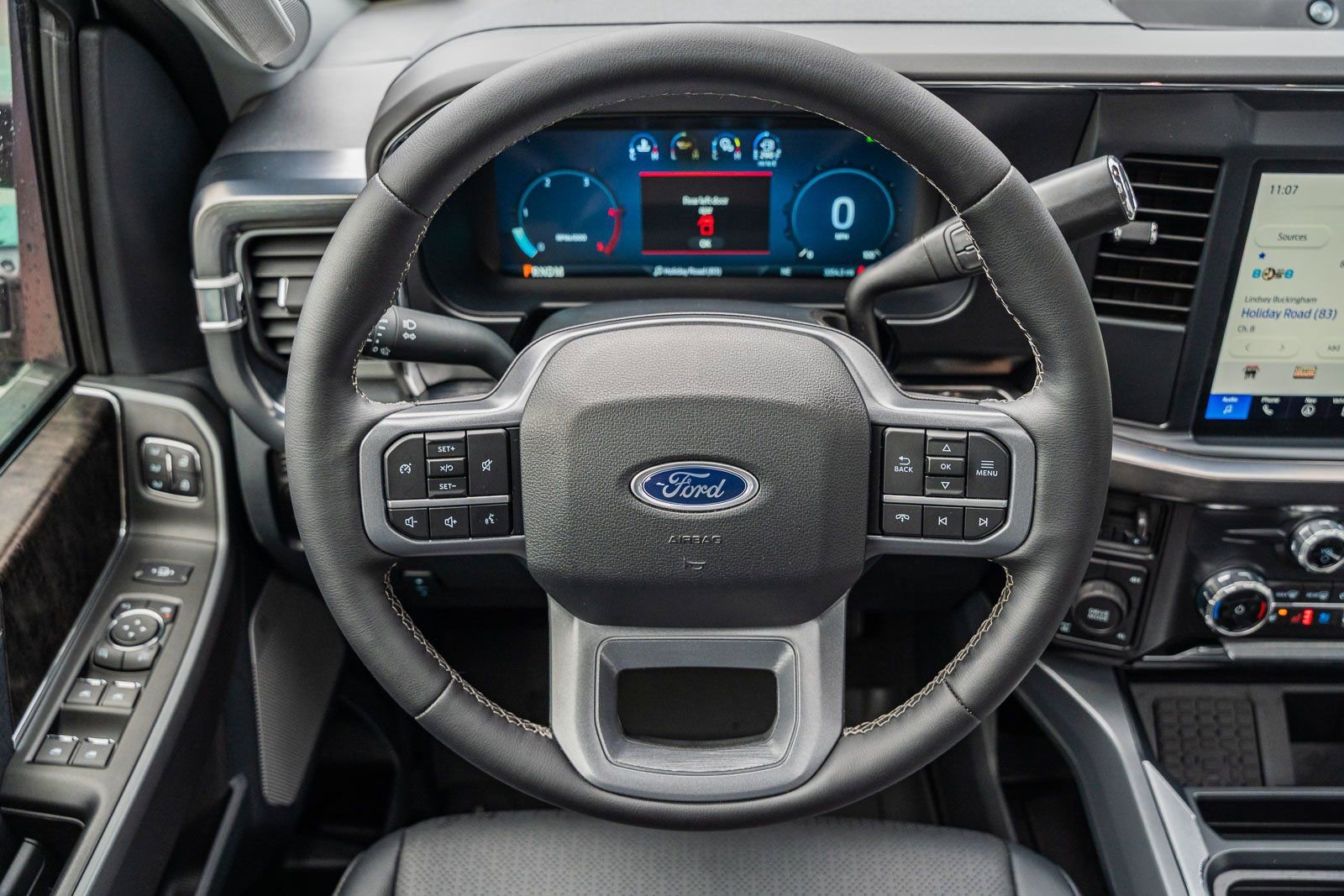 Certified 2025 Ford F250 Lariat w/ Black Appearance Package AWD/4WD image 29