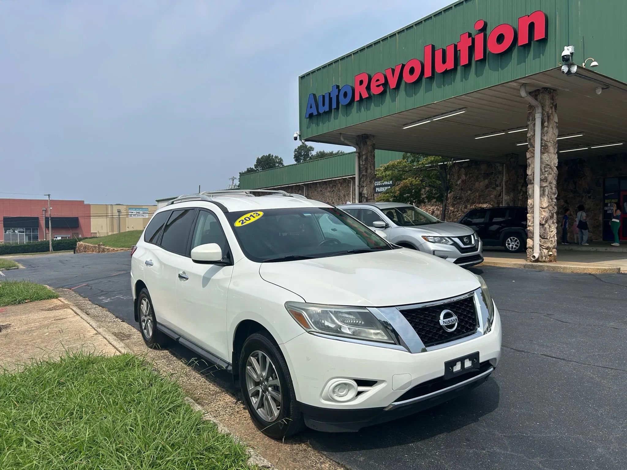 Used 2013 Nissan Pathfinder SV