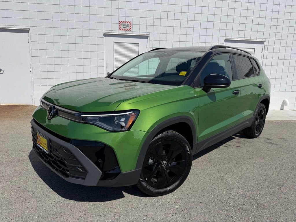 New 2026 Volkswagen Taos SE FWD image 1