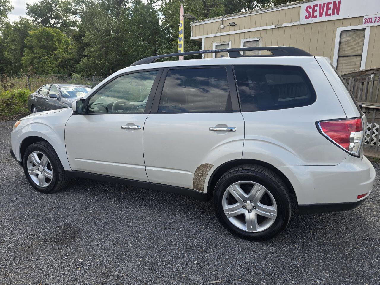 Used 2010 Subaru Forester 2.5X Premium image 18